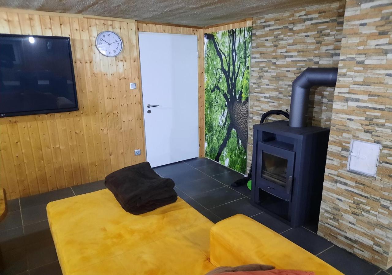 Exklusive Naturoase Direkt Am Ars Natura Wanderweg Mit Panoramablick Auf Melsungen Luaran gambar